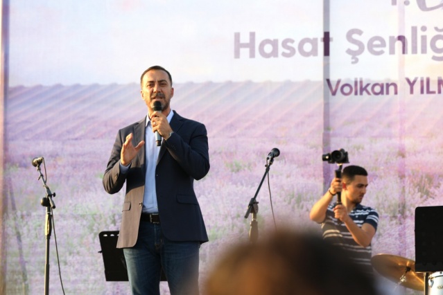 Silivri Belediyesi 4. Lavanta Hasat Şenliği birbirinden renkli görüntülere sahne oldu. Binlerce kişinin hasat yaptığı ve fotoğraf çektirdiği şenlik muhteşem geçti.