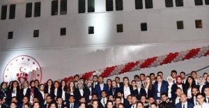 Öğrenciler Galata'dan Samsun'a Uğurlandı