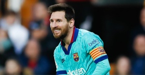 Manchester City'den Lionel Messi'ye rekor teklif