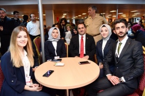 Öğrenciler Galata'dan Samsun'a Uğurlandı